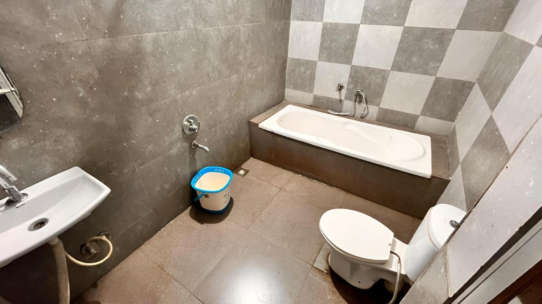 Pallav Guest House Ujjain Exteriör bild